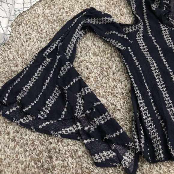 Fab’ Rik long sleeve cold shoulder tie waist blouse top Bell Sleeve Size Large - Picture 7 of 10